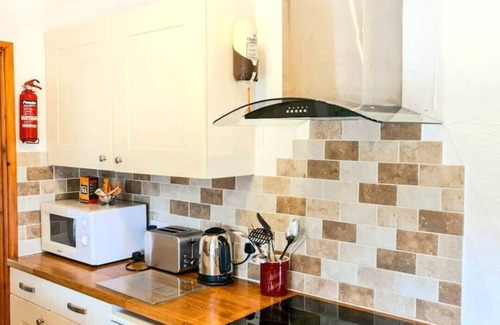 Fivelanes Cottage | Ta Mill Smithy Cottage in a Stunning Retreat