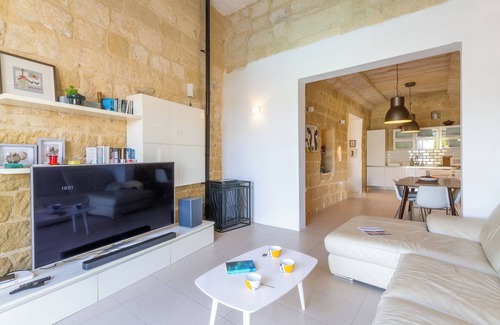 San Lawrenz House | Ta'Patee Pool Farmhouse in Gozo, Kercem Gozo, Malta