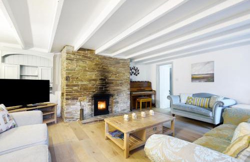 Malborough House | Tabbs Cottage - Close To Salcombe and Beaches