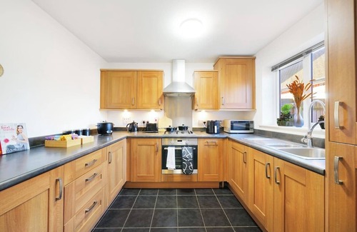 Little Chalfont House | Table Tennis | Ensuite | Garden | Parking x2 | Work Stays