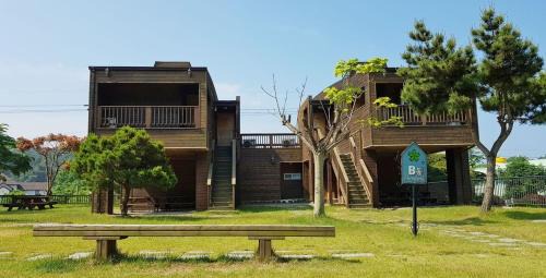 Taean House | Taean Anmyeondo Pension Marimo