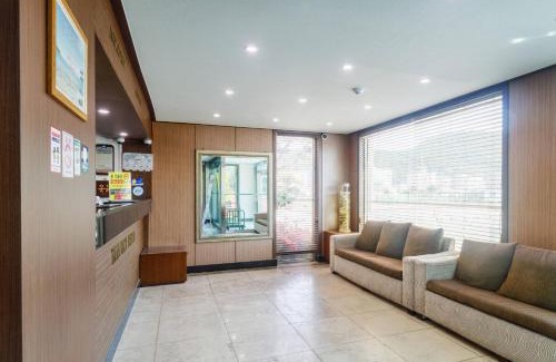 Araemok House | Taean Beach Resort Pension