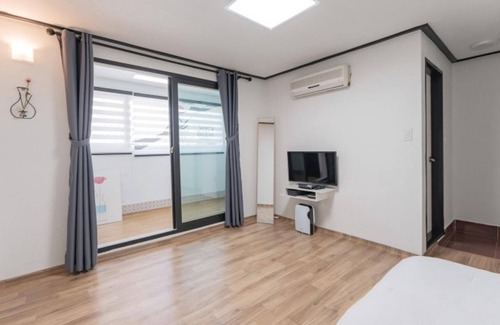 Mongdae House | Taean Mongsan 142 Pension