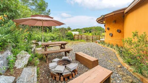 Maeap-kol House | Taean Todamgil Pension