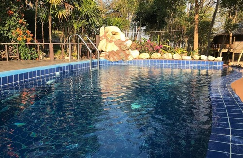 Pa Sang House | Tafelberg. Bungalow with Swimming Pool and balcony