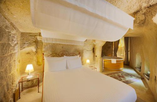 Ortahisar Hotel | Tafoni Houses Cave Hotel