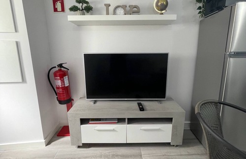 Cacilhas Apartment | Tagus River Apartment *Cacilhas, 10min from Lisbon
