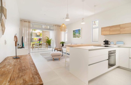 Paea Apartment | Tahiti Luxury Beach with Concierge