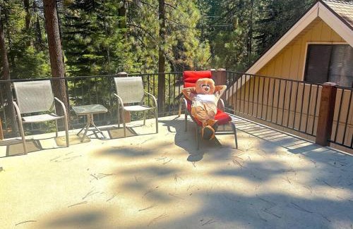 Country Club Estates House | Tahoe Townie - Cozy Cabin in South Lake Tahoe!