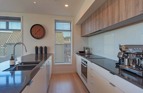 Tahunanui Apartment | Tahunanui Getaway in the Oceanview Apartments complex