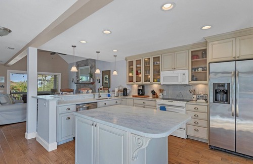 Cape Haze House | Tailwind South: Beautiful 3 bedroom across the street from Beach!