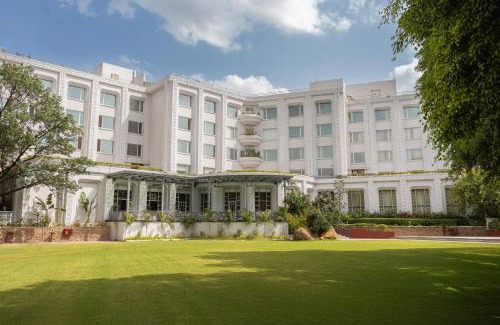 Banjara Hills Hotel | Taj Deccan