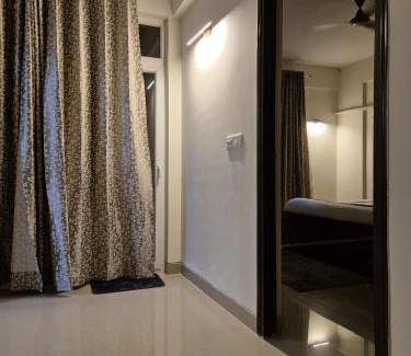 Taj Ganj Apartment | TAJ SERENITY-Cozy Apartment for 4