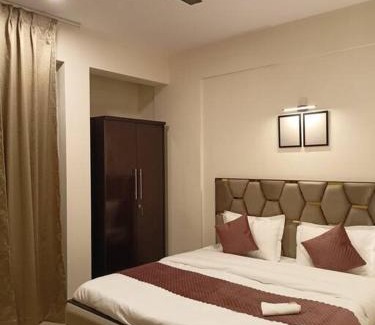 Taj Ganj Apartment | Taj Serenity -Green view Retreat