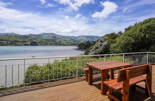 Akaroa House | Takamatua Holiday Home