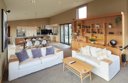 Lake Tekapo House | Takapō Retreat - Lake Tekapo