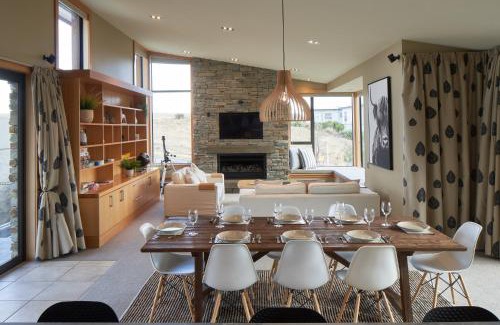 Lake Tekapo House | Takapō Retreat - Lake Tekapo