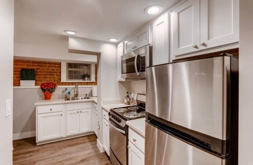 Washington Park West Apartment | Take a break from the busy downtown scene in lovely Washington Park - dubbed "Wash Park" by locals