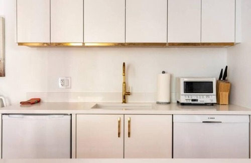 Grandview-Woodland House | Take Vancouver's SkyTrain from this Historic Home near Commercial Drive