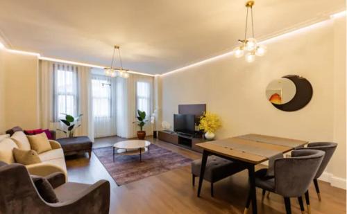 Taksim Apartment | Taksim 360 Luxe Apartment Prime Istanbul Location