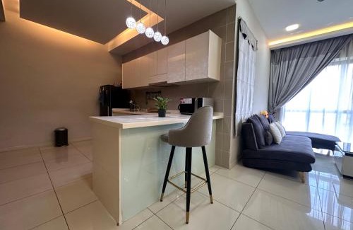 Petaling Jaya Apartment | Takuro Homestay