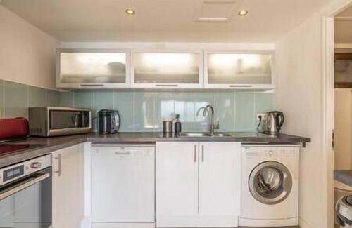 Talloires-Montmin Condo | Talloires Lakehouse Apartment