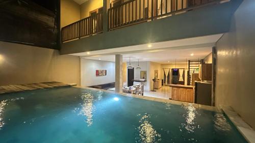 Mumbul House | Taman Giri House 3 Bedrooms Nusa Dua