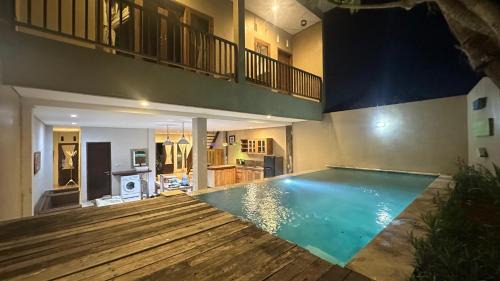 Mumbul House | Taman Giri House 3 Bedrooms Nusa Dua