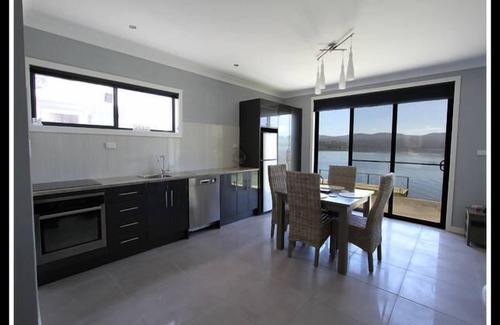 Kayena Cottage | Tamar Boat House - Boutique Waterfront Property