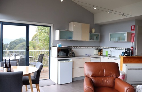 Grindelwald Apartment | Tamar Ridge Winery Apartment #8