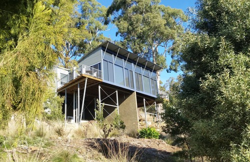 Grindelwald Apartment | Tamar Ridge Winery Apartment #8