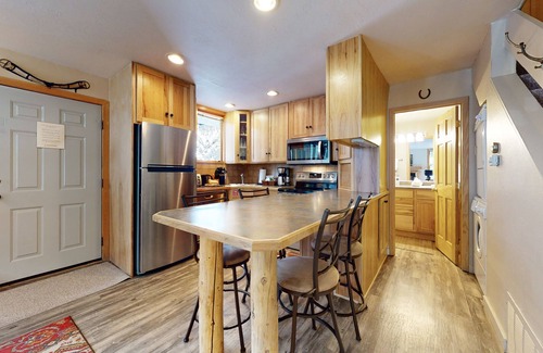 Snowmass Village Condo | Tamarack Townhomes - CoralTree Residence Collection
