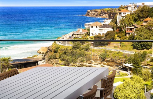 Bronte Apartment | Tamarama Beach Views 8