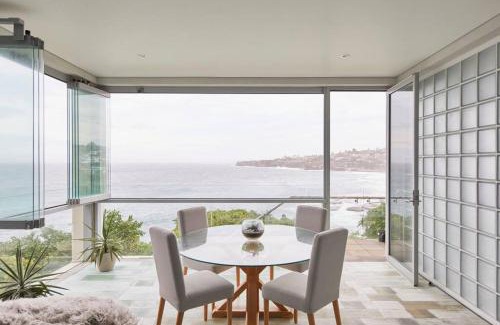 Tamarama Apartment | Tamarama Beachfront Apartment on Bondi to Bronte Walk