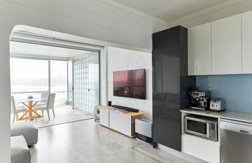 Tamarama Apartment | Tamarama Beachfront Apartment on Bondi to Bronte Walk