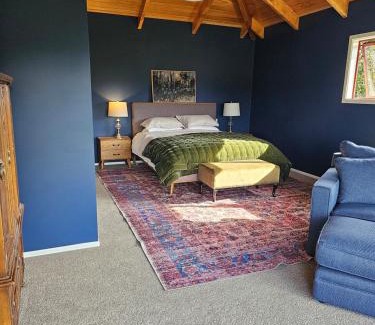 Te Anga House | Tamata Estate House Farm stay
