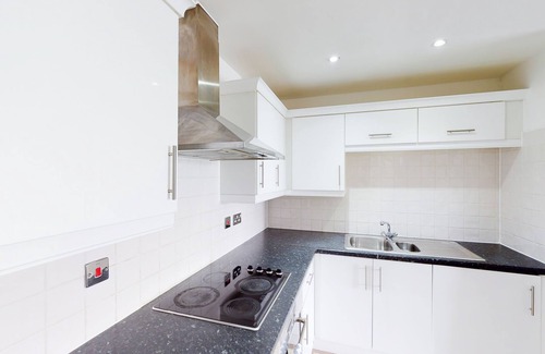 Hatfield Apartment | Tamblin Lodge - Fresh, Modern Apartment