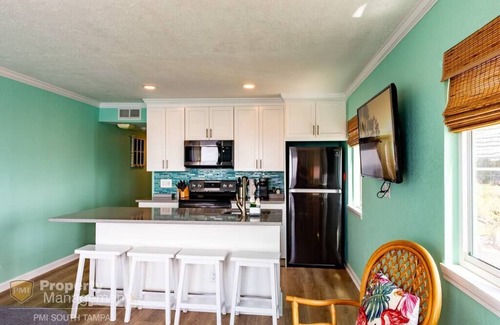 Rocky Point Condo | Tampa Bay Breeze - Gentle Winds, Stunning Views