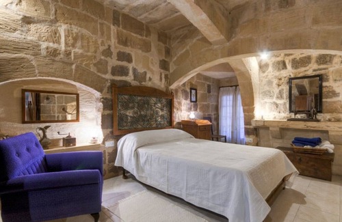 Santa Lucija Other | Tan-Nanna Farmhouse Sleeps 6 (3 Bedrooms)