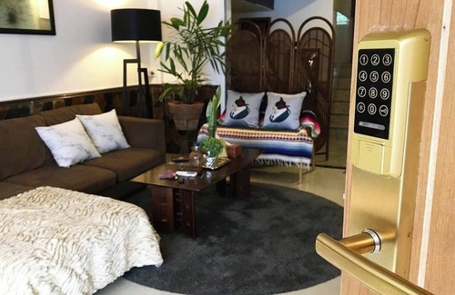 Thung Wat Don Villa | TANACASA 12 —Large Sathorn Townhome 6BR w/Parking