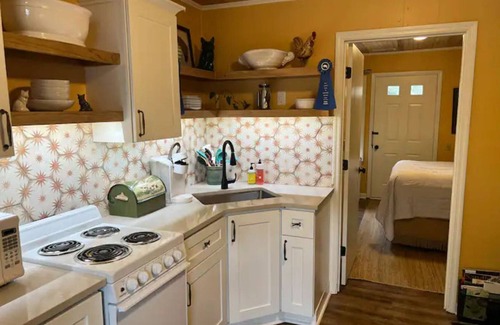 Southern Pines Apartment | Tanglewood Farm - Tally Ho Suite 1 BR/1BA Private Apartment on Horse Farm