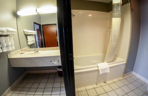 Pottsboro Hotel | Tanglewood Resort on Lake Texoma, an Ascend Collection Resort