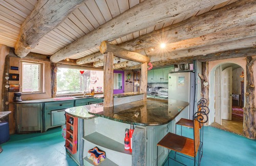 Arroyo Hondo House | Taos Dome Home w/Hot Tub, Fireplace + Mntn Views!