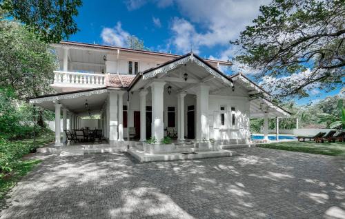 Hettimulla Apartment | Tara Garden Sri Lanka - luxury colonial villa
