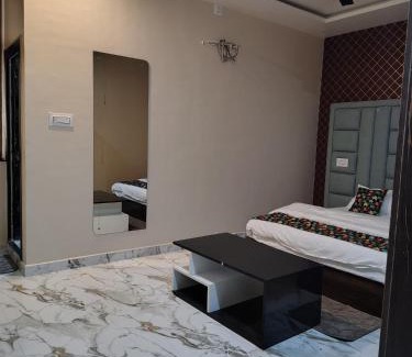 Bihar Sharif Resort | Tarachand Resort