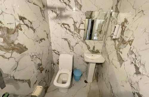 Agra Apartment | Taran Bliss Home stay : Standard Double Room