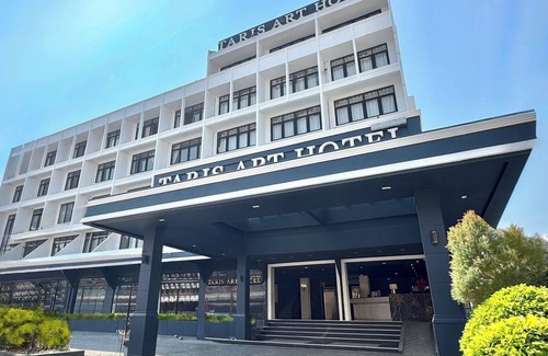Nai Wiang Hotel | Taris Art Hotel Phrae