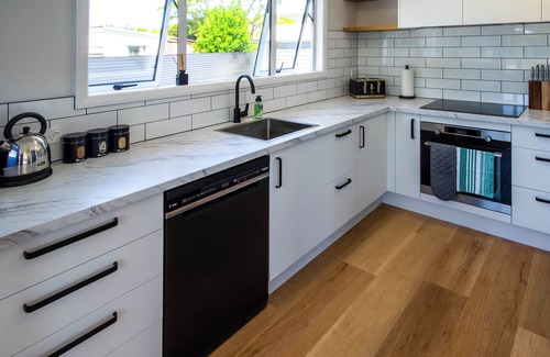 Motueka House | Tasman Haven - Motueka Holiday Home