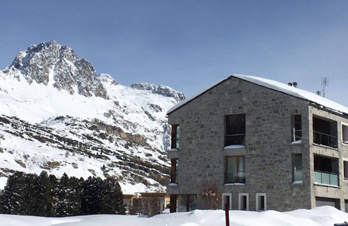 Maloja Apartment | Tasteful and luxurious apartment in the heart of the quiet Maloja