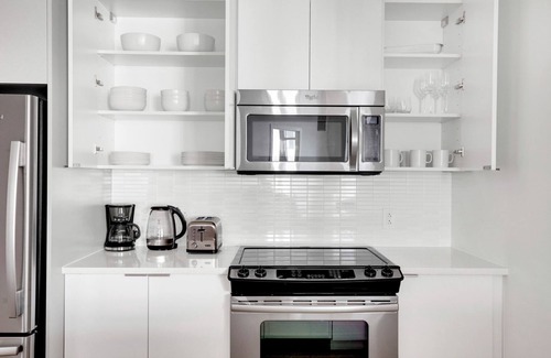 Chinatown Apartment | Tasteful Downtown 1BR w/Gym & W/D, near South Station, by Blueground